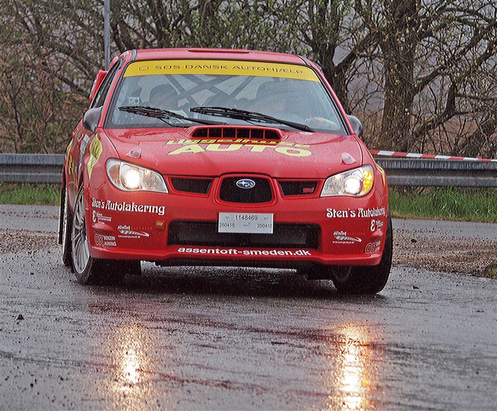 Subaru Impreza WRX STi’eren præsterer topresultater i DM-rallyserien
(Foto: Åge Keseler Kirketerp)